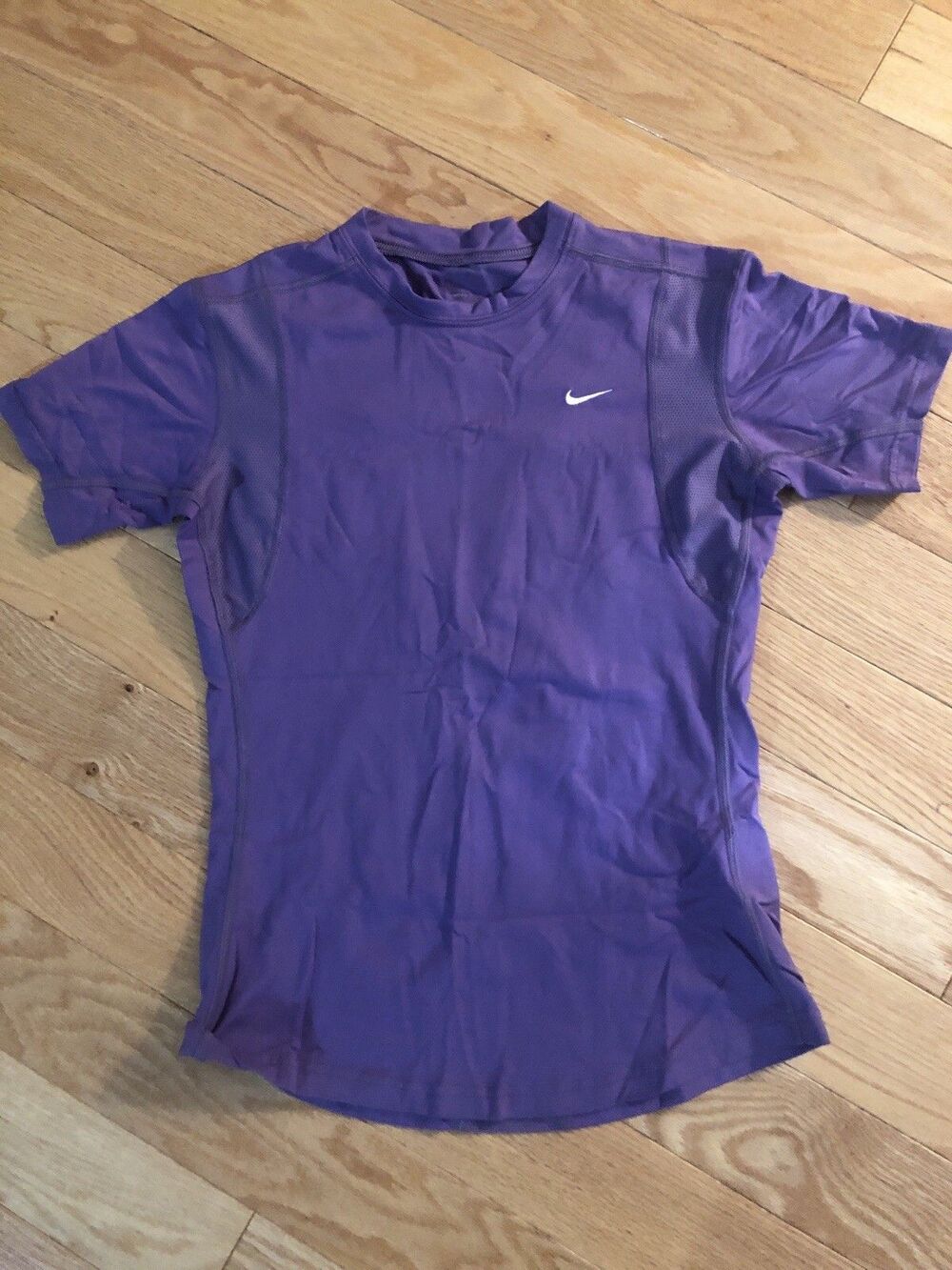Nike Womens FitDry Small 4-6 Purple Workout T Shirt NWOT Poly Spandex Gym‎